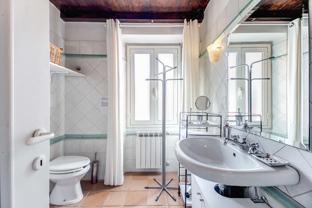 Frangipane Apartment Roma Oda fotoğraf