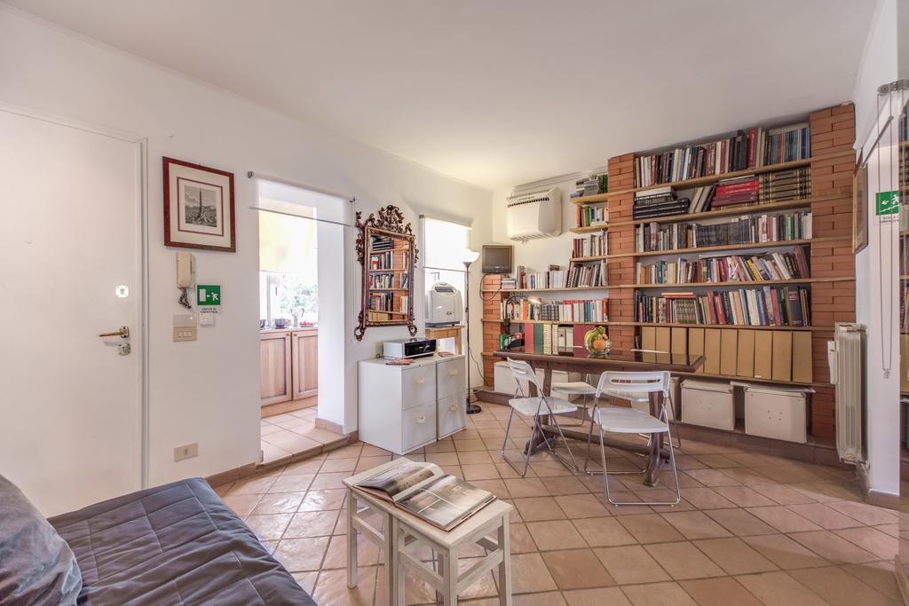 Frangipane Apartment Roma Oda fotoğraf