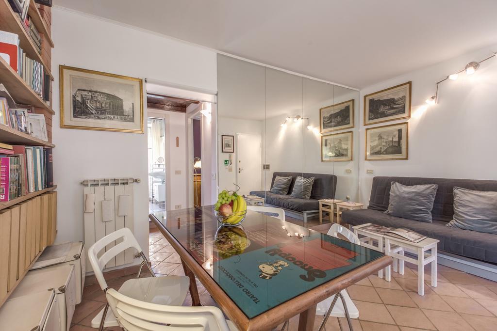 Frangipane Apartment Roma Oda fotoğraf