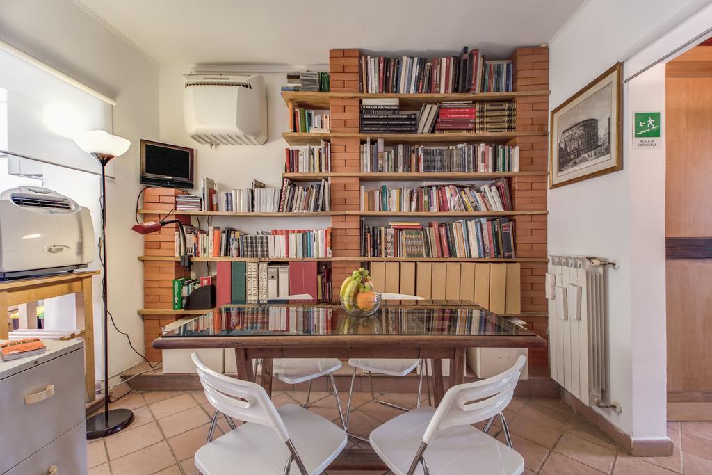 Frangipane Apartment Roma Oda fotoğraf