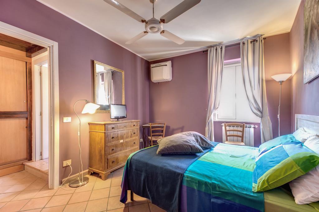 Frangipane Apartment Roma Oda fotoğraf